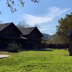 Pensionat Pid Dubom Skole