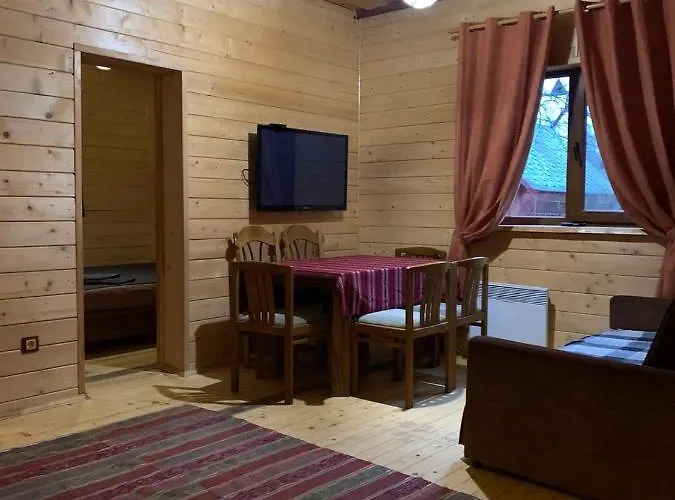 Maison d'hôtes Pid Dubom карпати під дубом